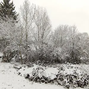 https://gite-les-eylauds.hotels-rhonealpes.com