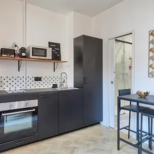 Appartement Cosy Près De L'arc De Triomphe - 2p, Paris