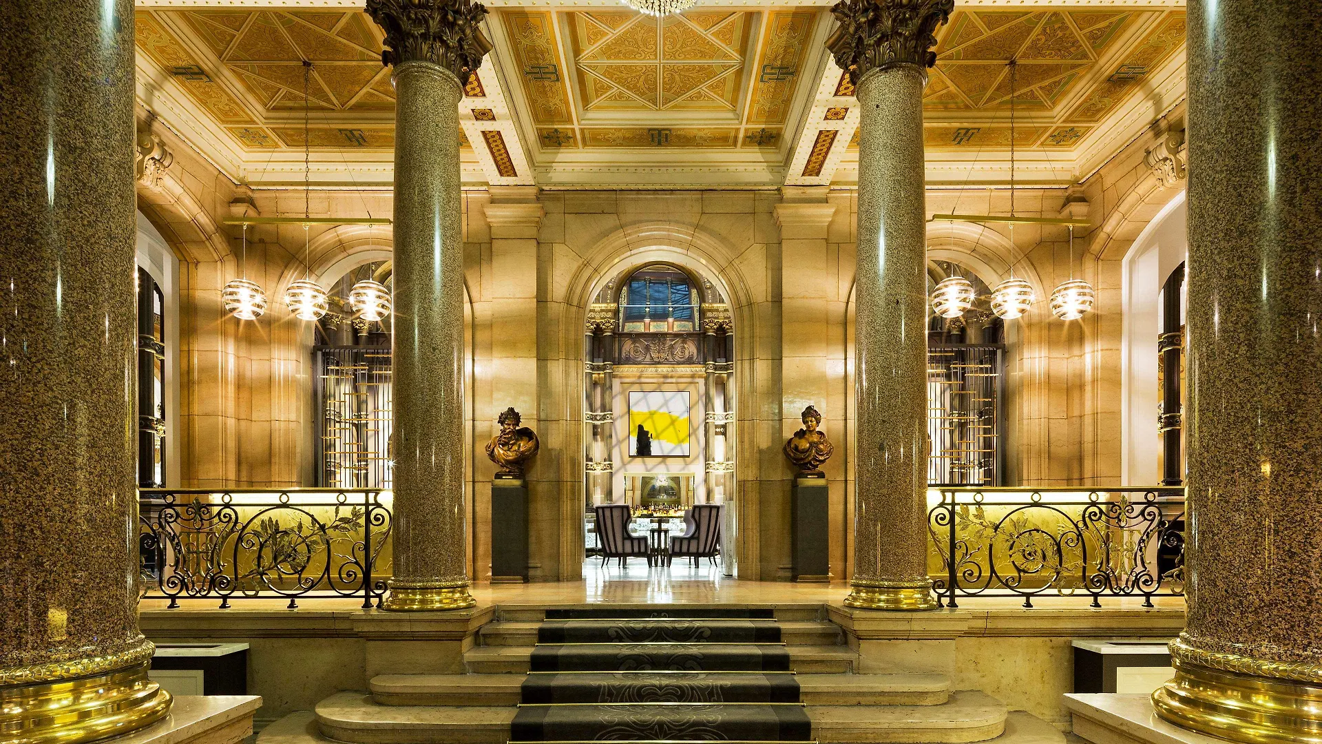 Hilton Paris Opera contacts