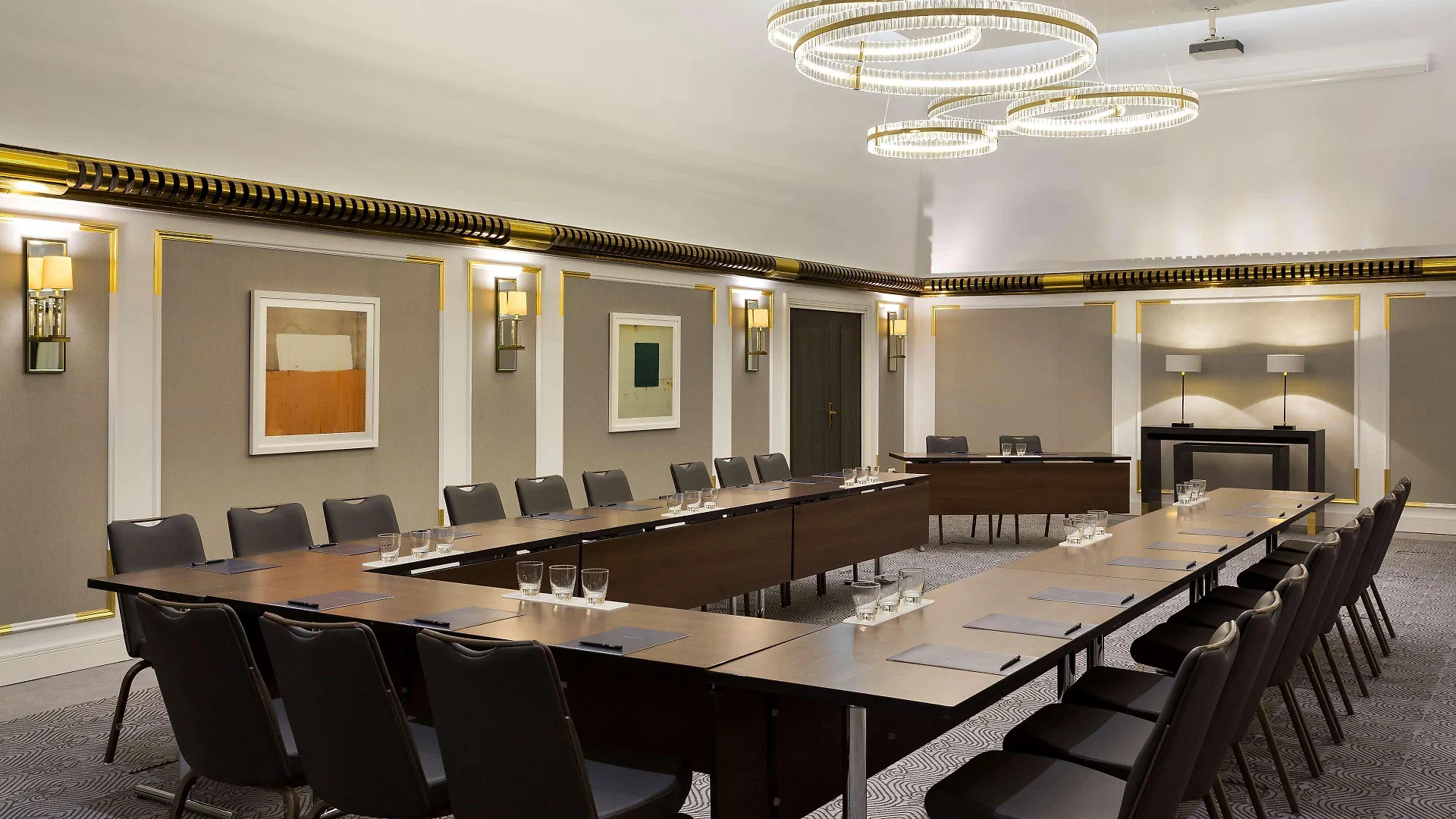 Hilton Paris Opera Hotel 4*,