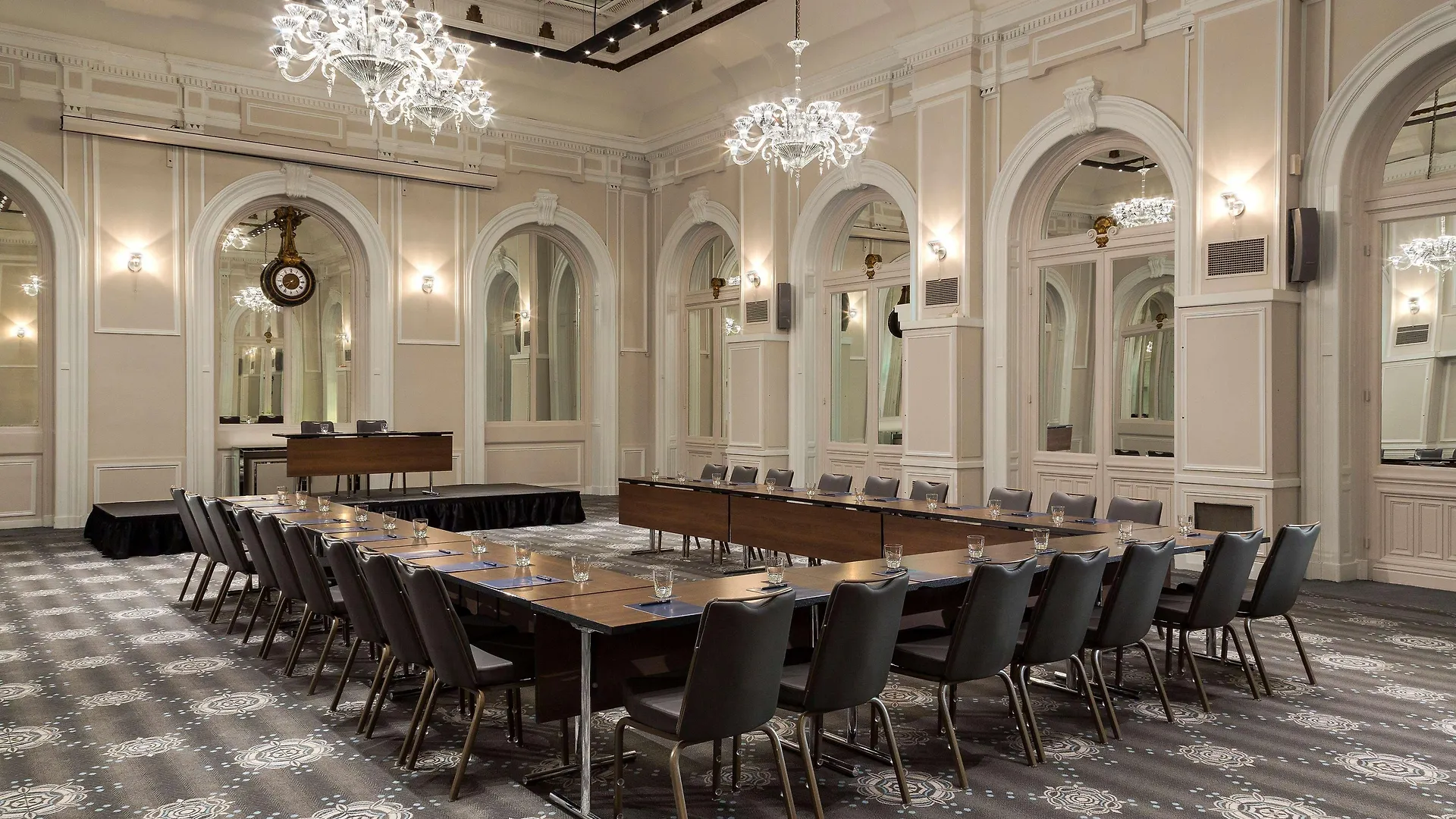 Hilton Paris Opera Hotell
